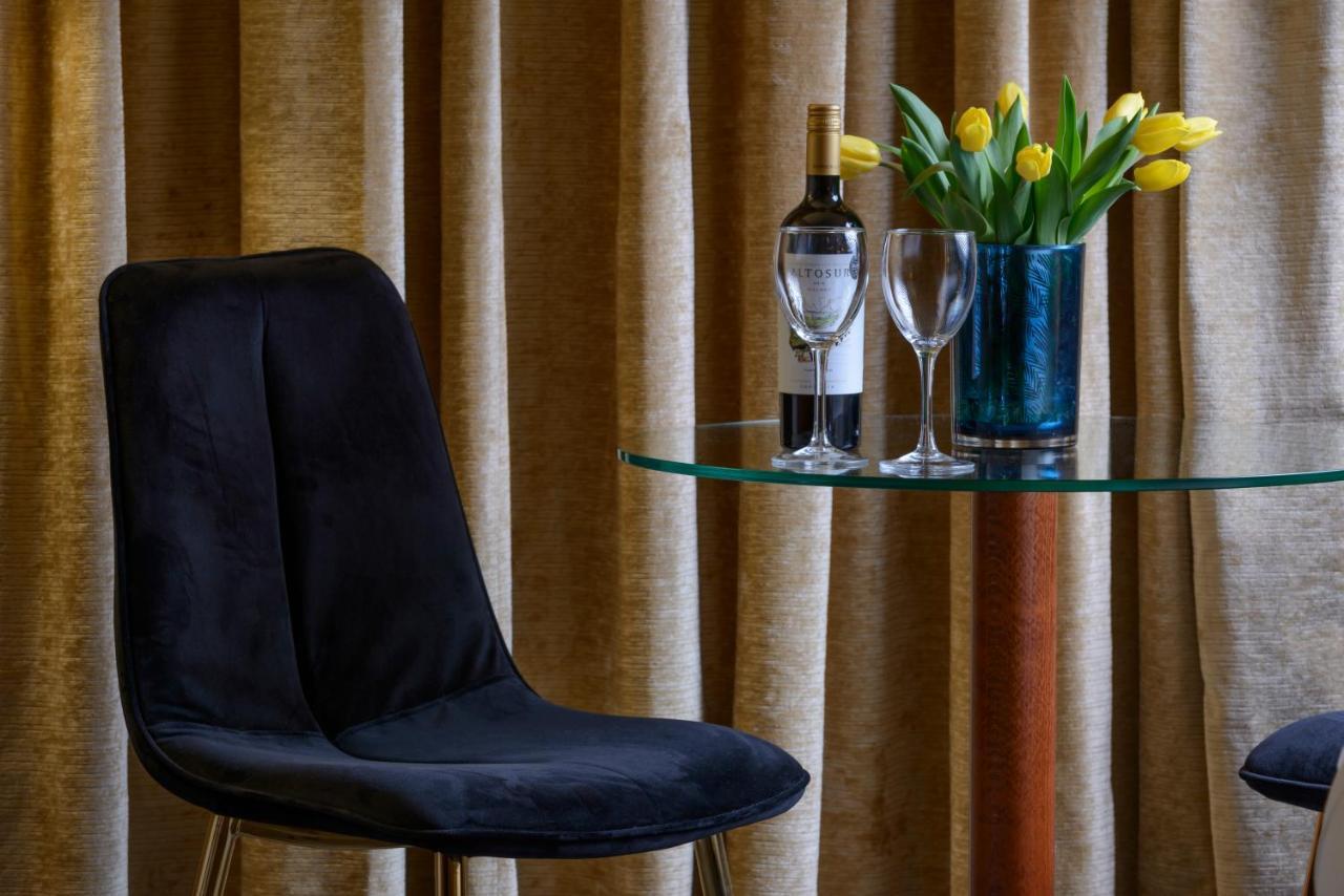 Hotel Shearwater & 4*