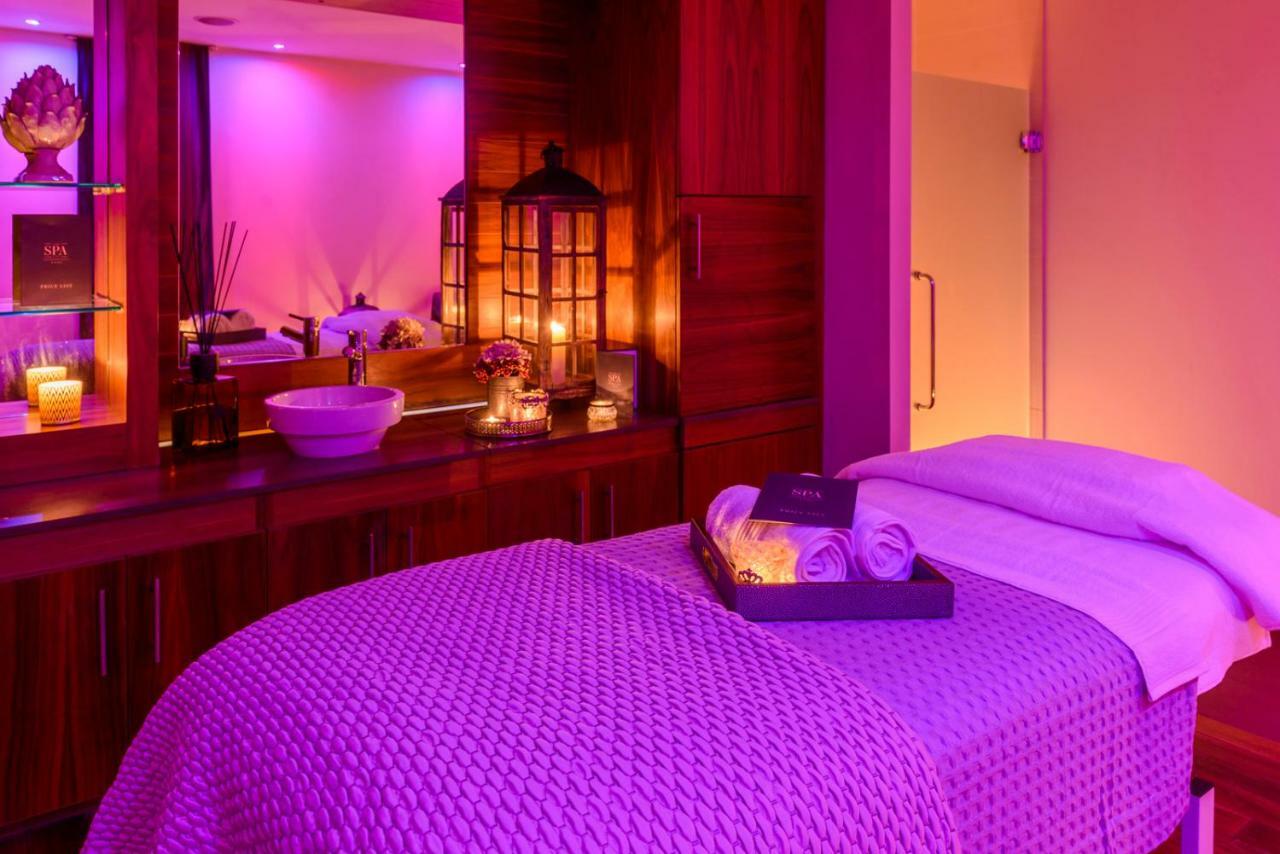 Hotel Shearwater & 4*